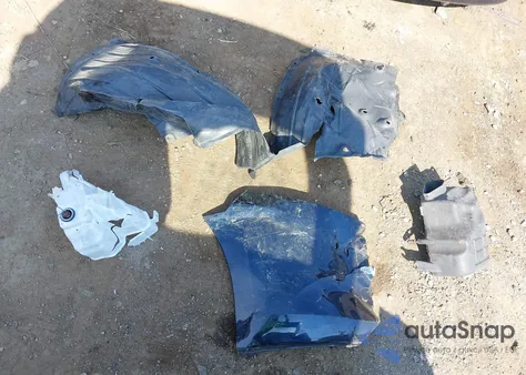 2021 Mazda Mazda3 Select z USA, uszkodzony, nr VIN JM1BPAKL1M1337052